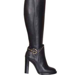 Salvatore Ferragamo Women’s Nadix Leather Buckle